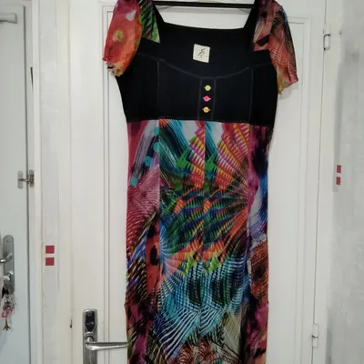 Superbe robe colorée